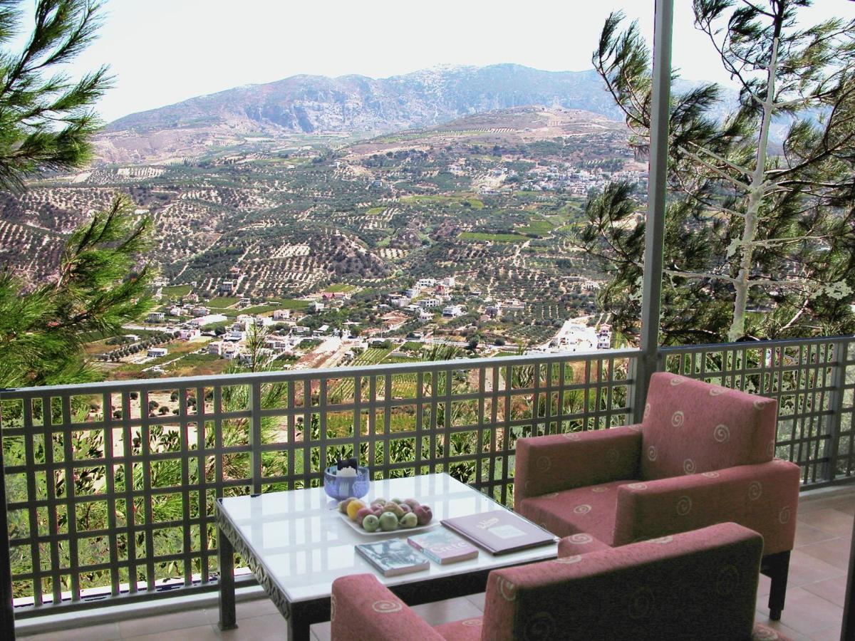 Sprawling Vlilla In Malades Villa Agios Sillas Luaran gambar